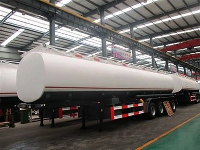 China stellt TONGYA 4-Achsen-Benzintanker her