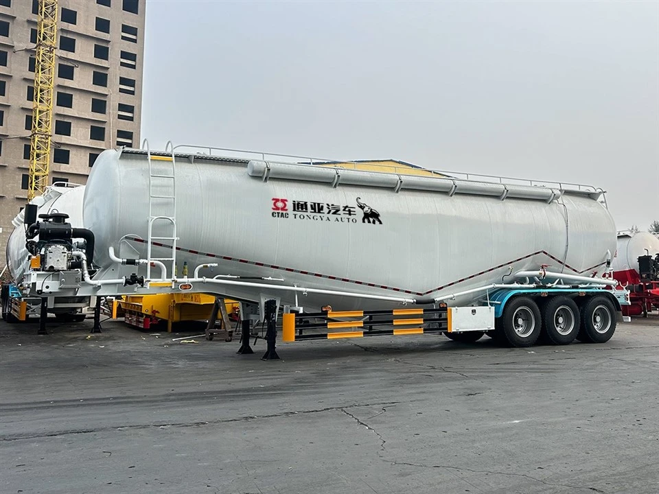 60T Pulvertanker-Sattelauflieger mit BPW-Achse