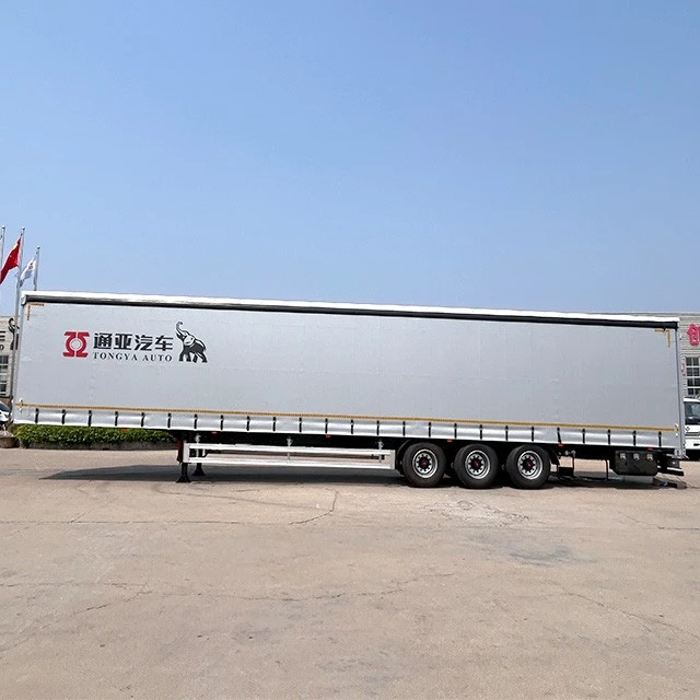 TONGYA 3-Achs-40-Tonnen-Transporter mit offenem Seitenteil und Plane